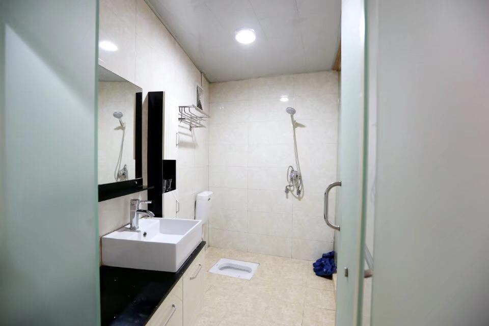 Fenghuang Little Bear Family Guest House Buitenkant foto